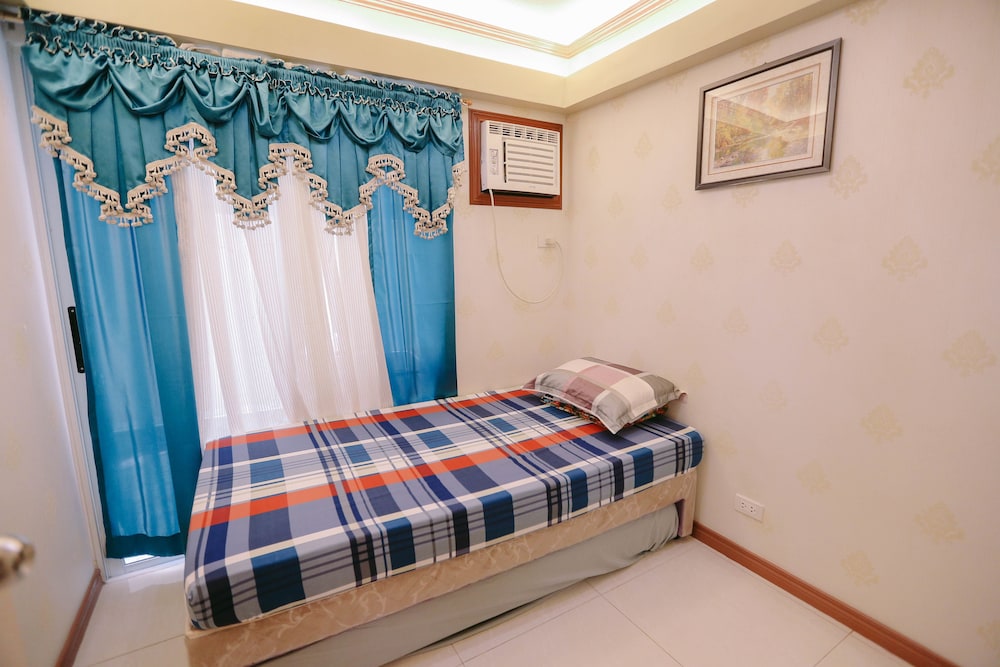 2 Bedroom Junior Suite photo 2