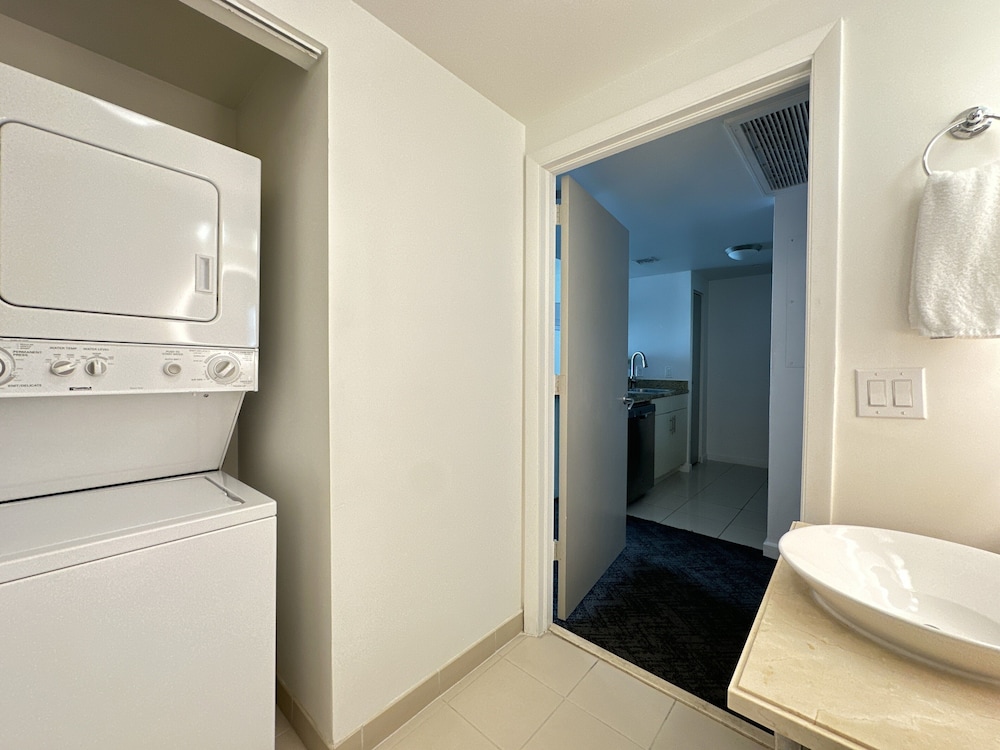 Deluxe Apartment, Balcony, Partial Ocean View1814, photo 6