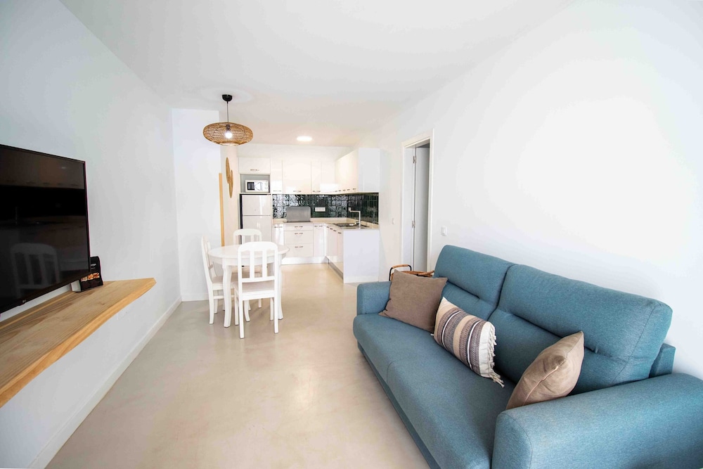 Comfort Apartment, 1 Bedroom, Terrace - Photo 8