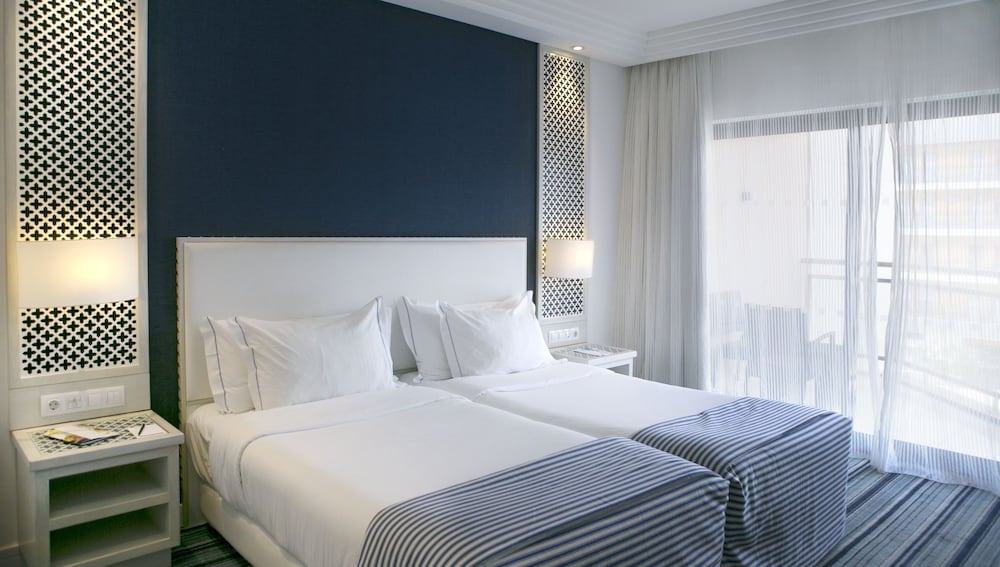 Double Room, City View - Photo 3