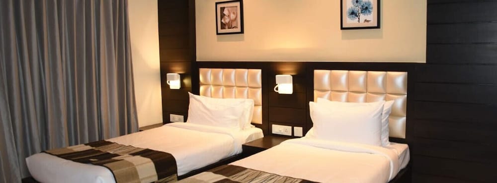 Deluxe Twin Room photo 1