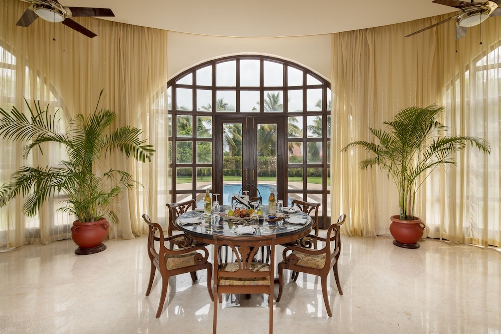 Four Bedroom Villa - Photo 7