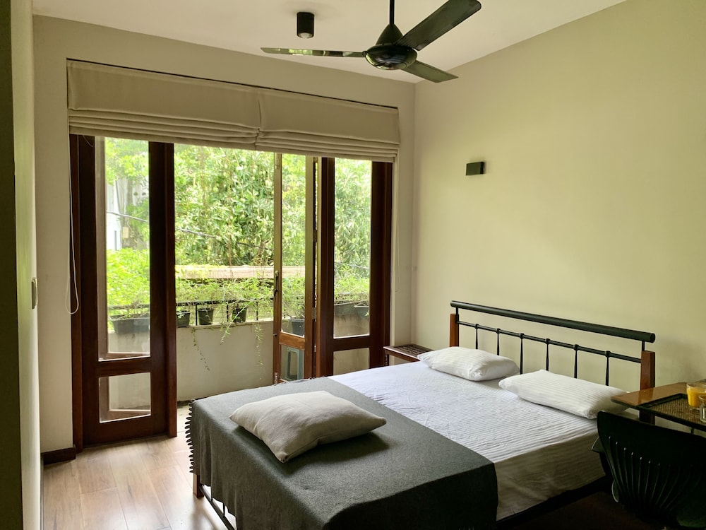 Single Room photo 1