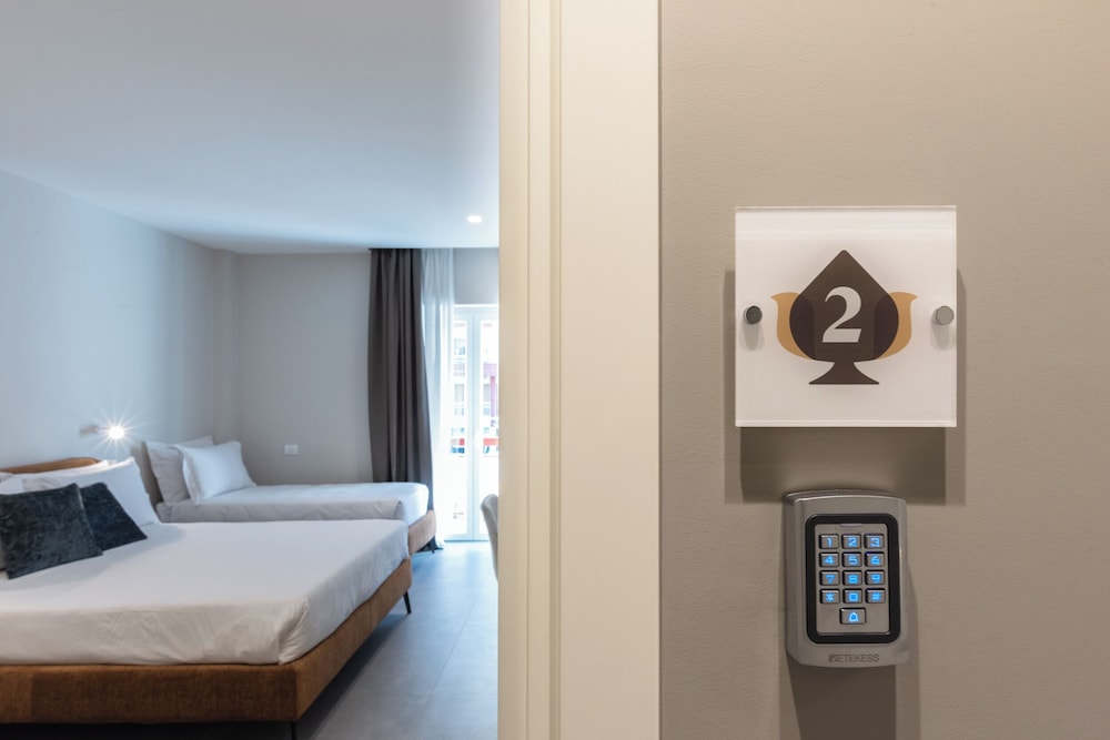 Deluxe Triple Room, Balcony, City View