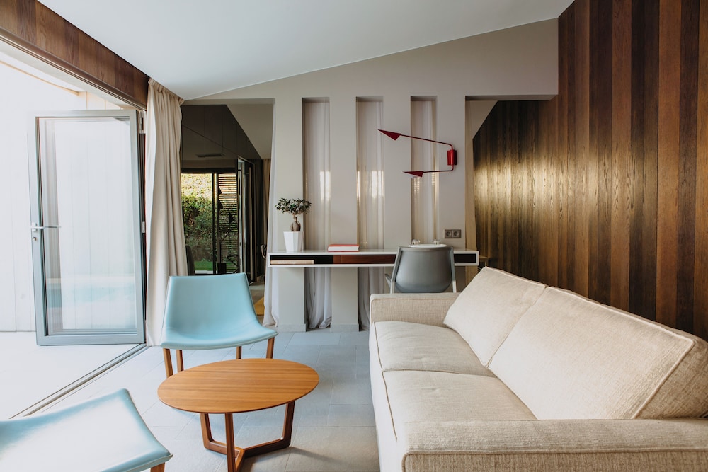 Suite (Villa-Style) - Photo 12