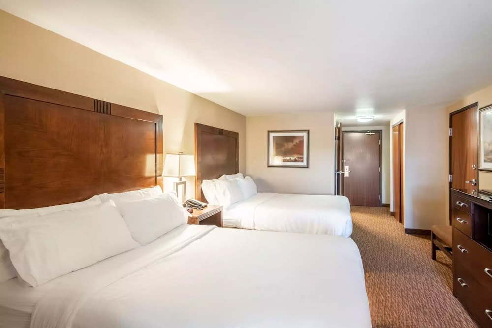 Standard Room, 2 Double Beds, Balcony - Photo 1