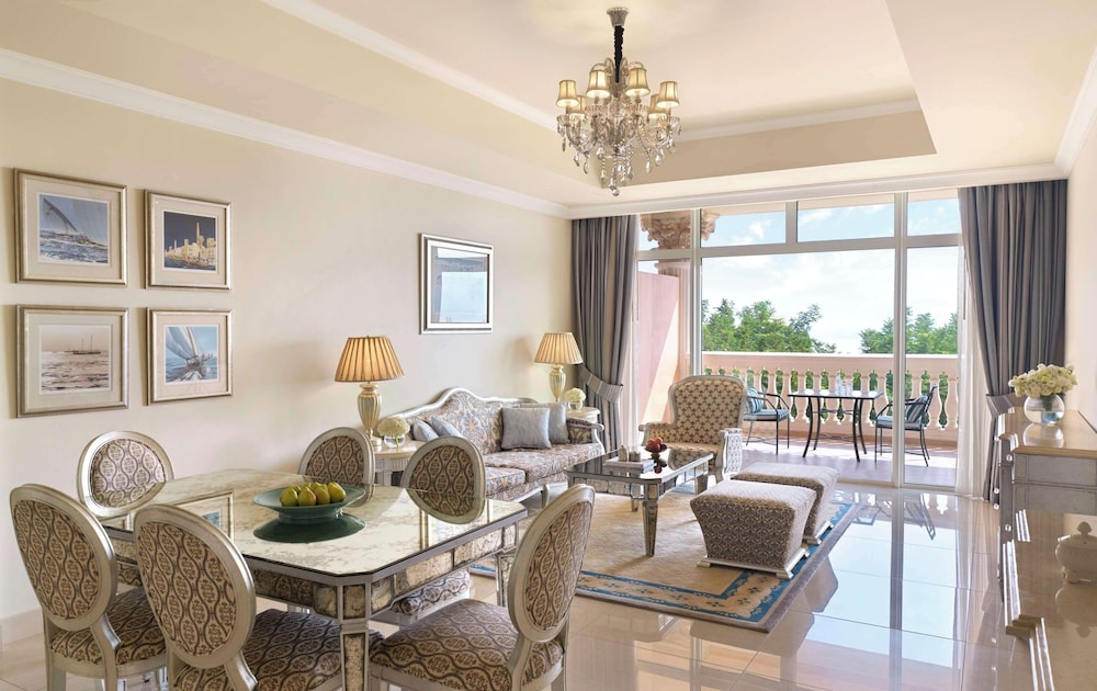 Family Suite, 2 Bedrooms, Lagoon View (Palm View)