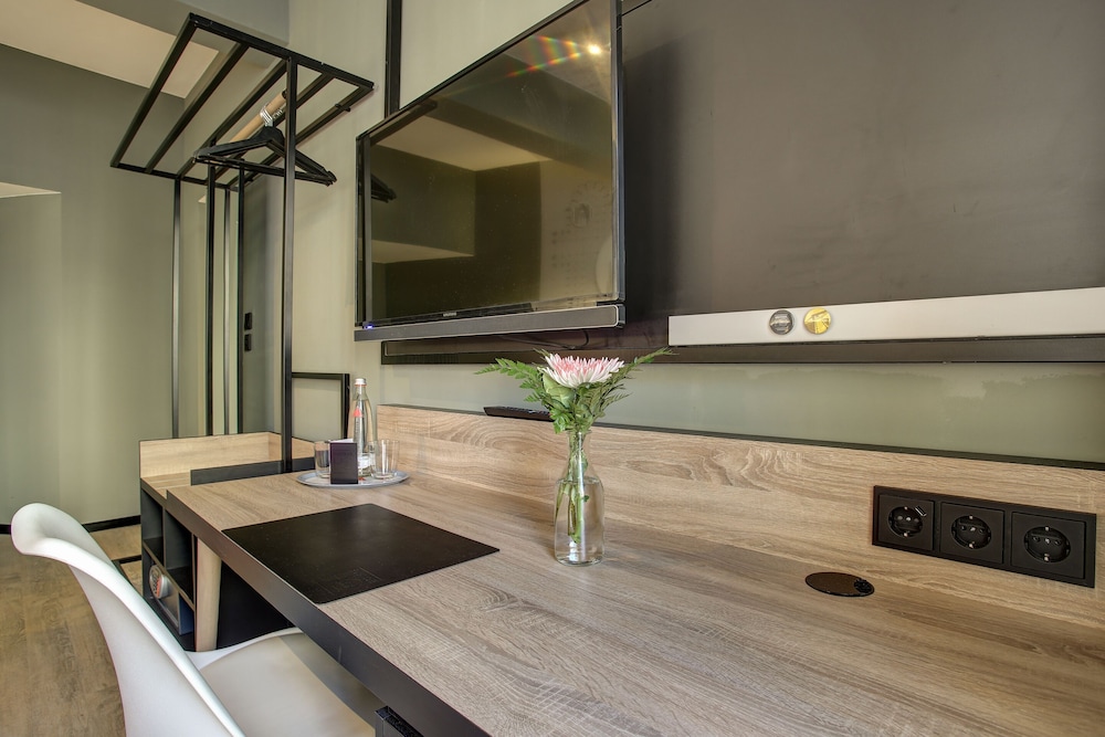 Duplex, 2 Bedrooms (no elevator) - Photo 5
