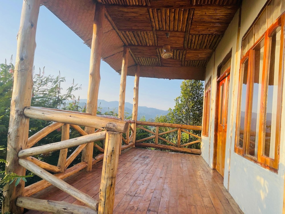 Twin Room, Balcony, Mountain View photo 3