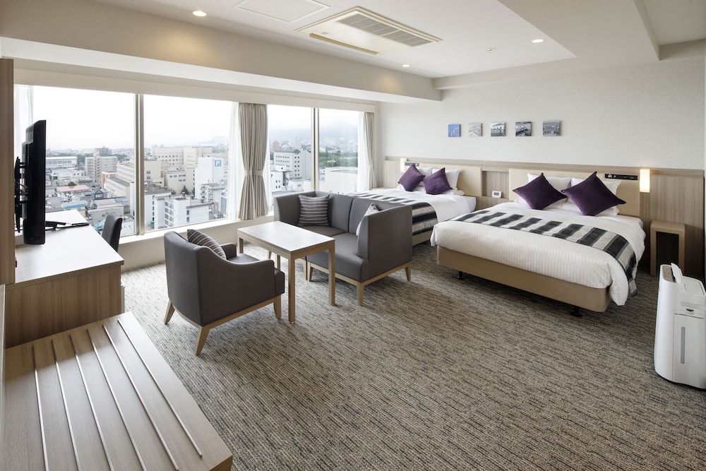 Deluxe Twin Room, Non Smoking (Adult Room Occupancy 4 People)
