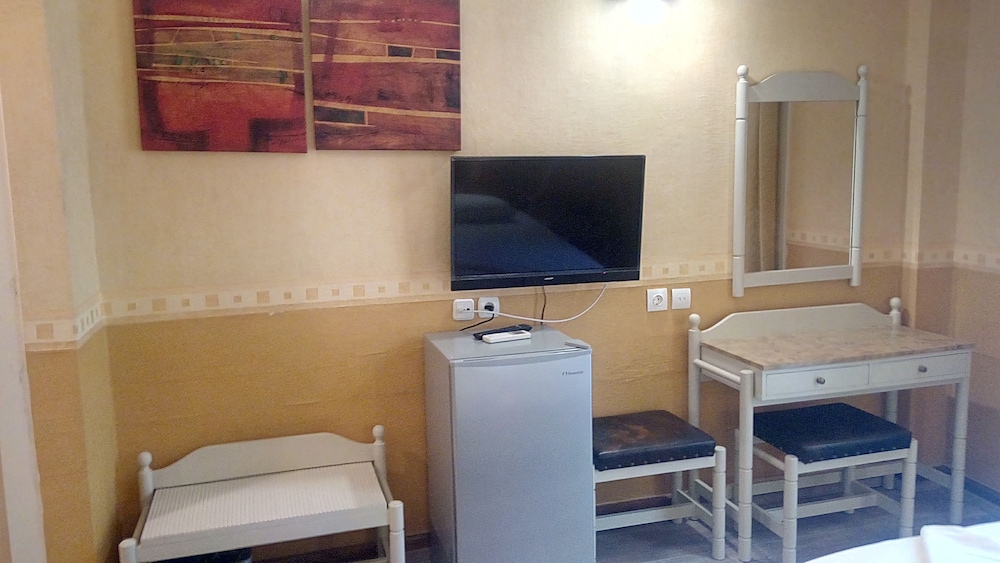 Double or Twin Room, City View photo 3