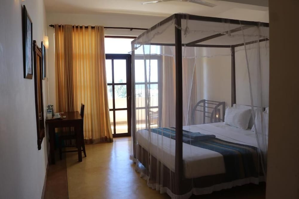Standard Double Room - Photo 4