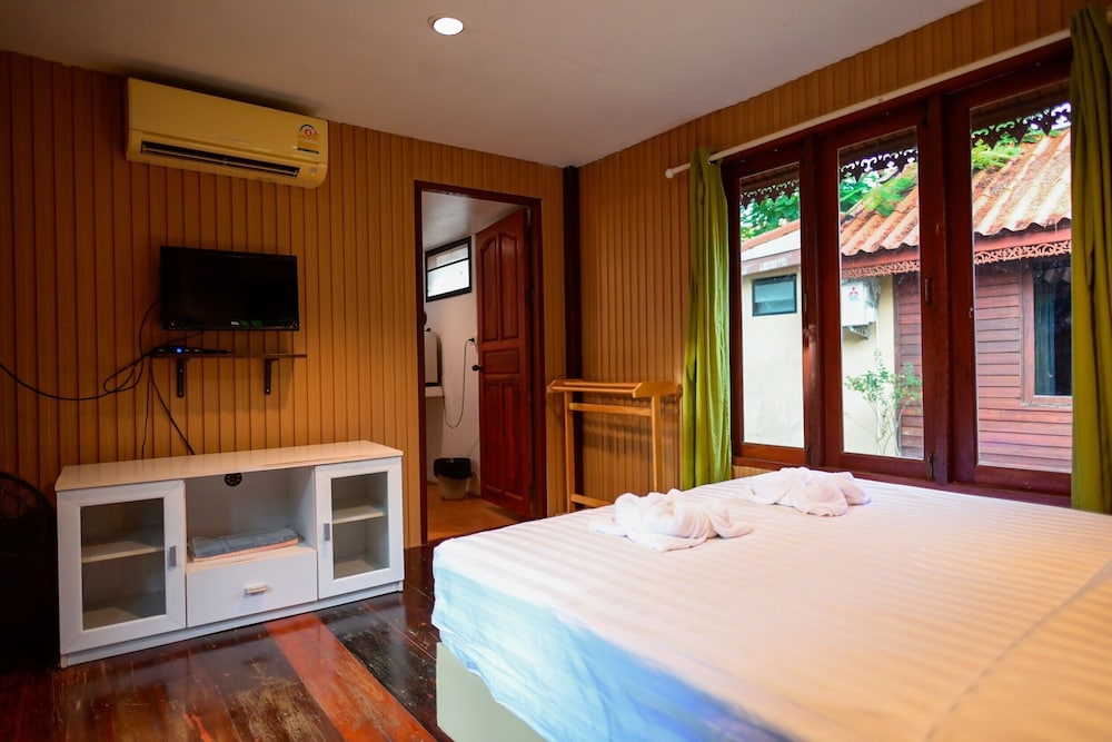 Thai Queen Bungalow photo 2