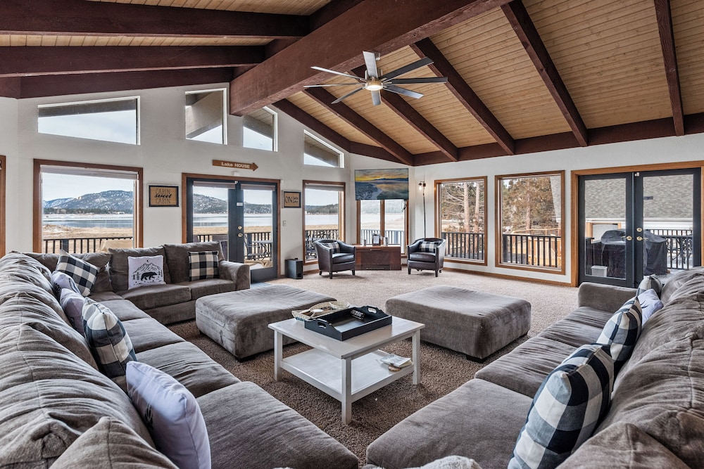 Cabin, Multiple Beds, Hot Tub, Mountain View