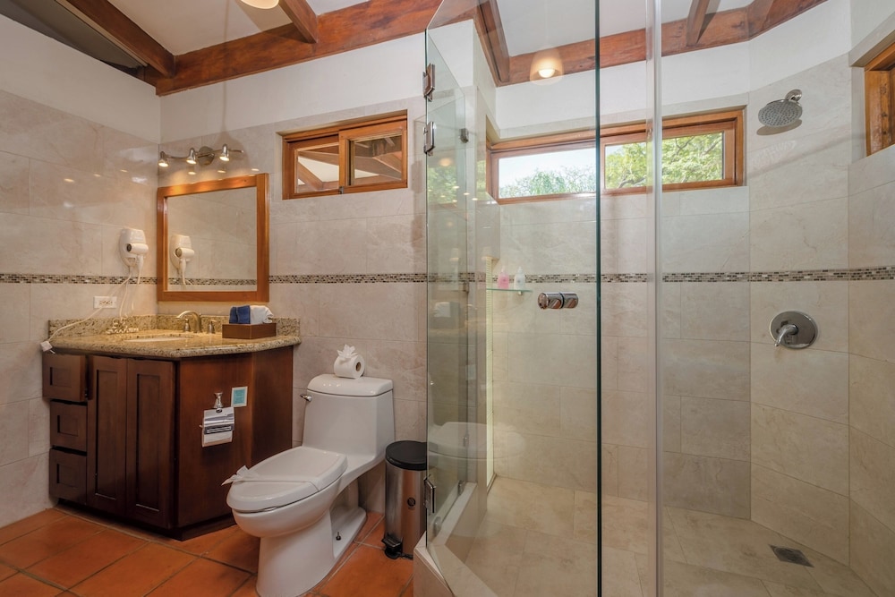Villa photo 2