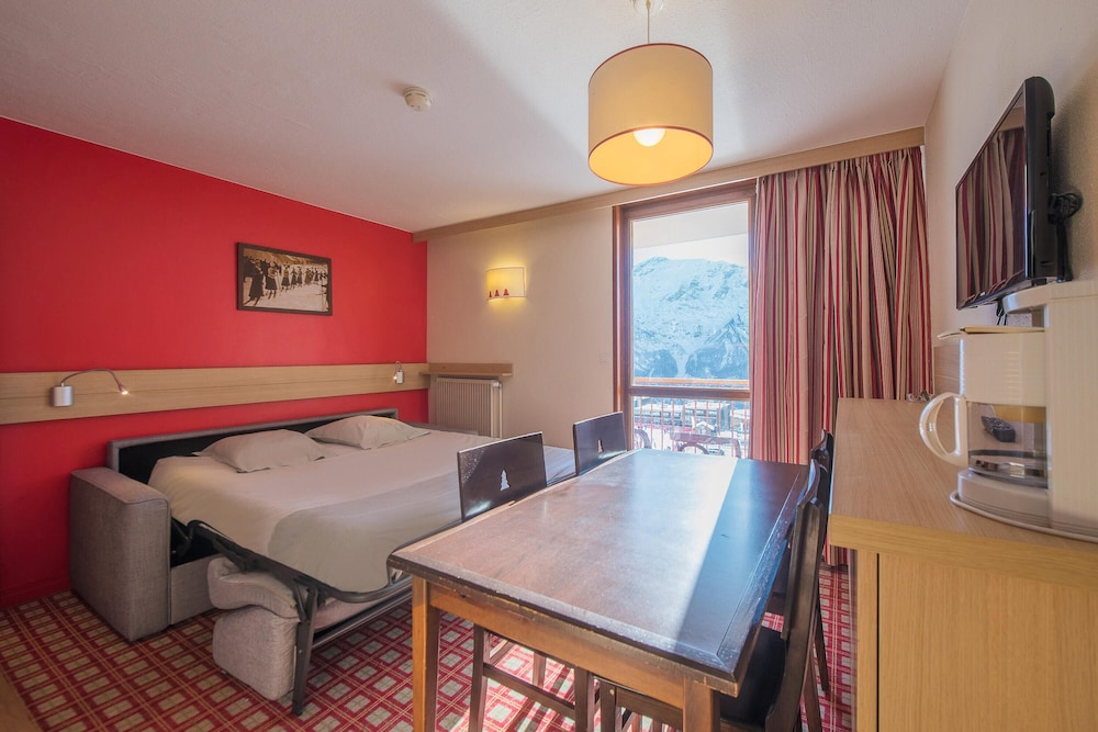 Classic Apartment, 1 Bedroom, Mountain View photo 1