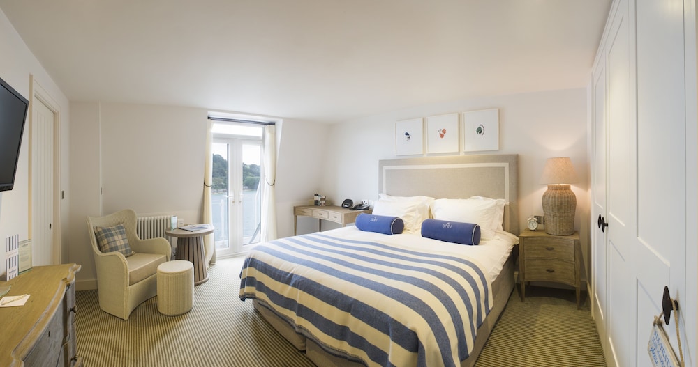 Double Room (Accessible  Estuary Glimpse View)