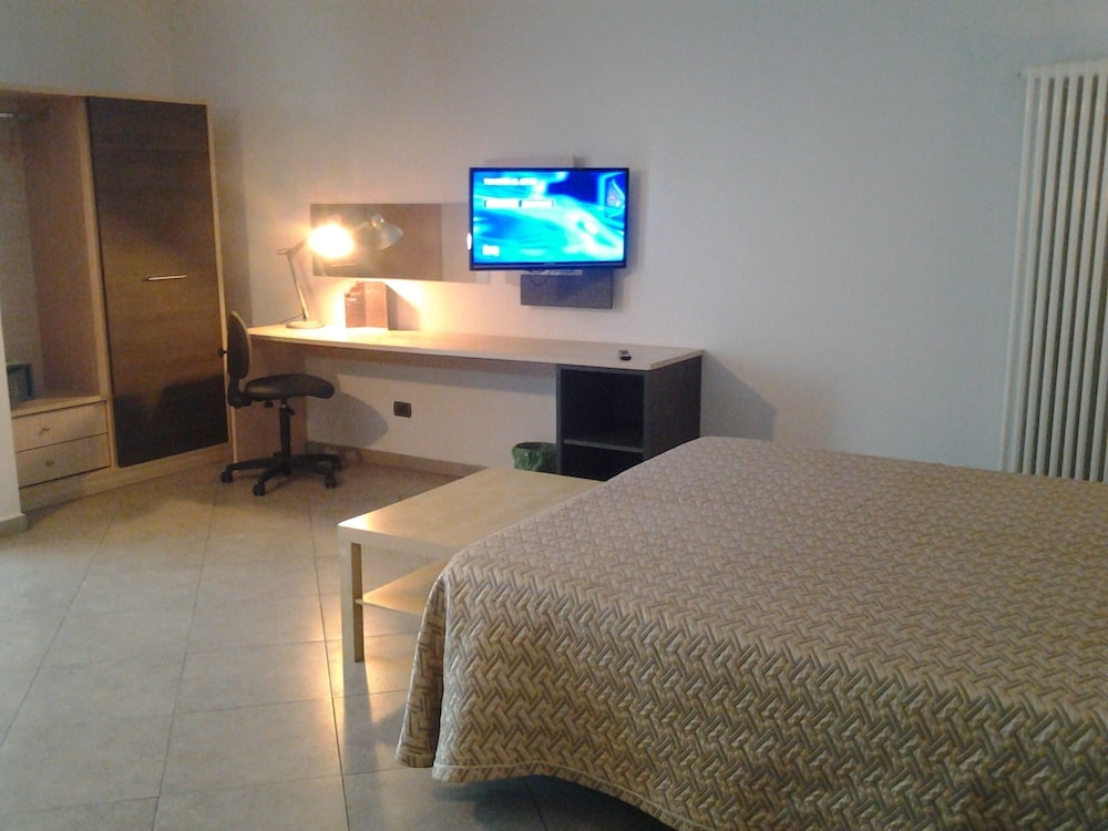 Standard Double Room Single Use photo 2
