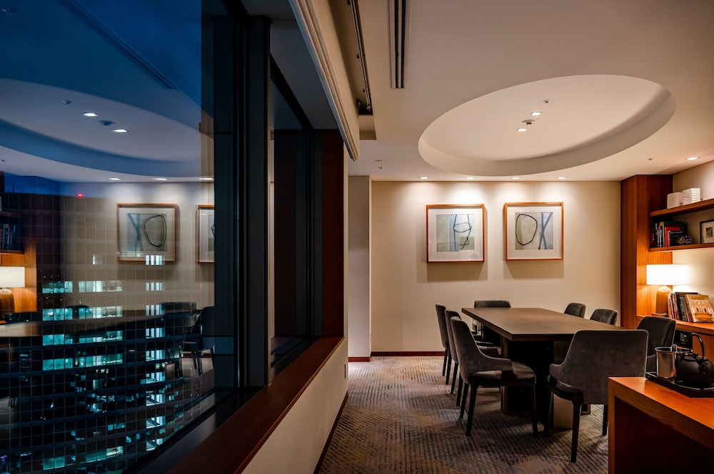 One Bedroom Suite (Non Smoking), -1Th Floor