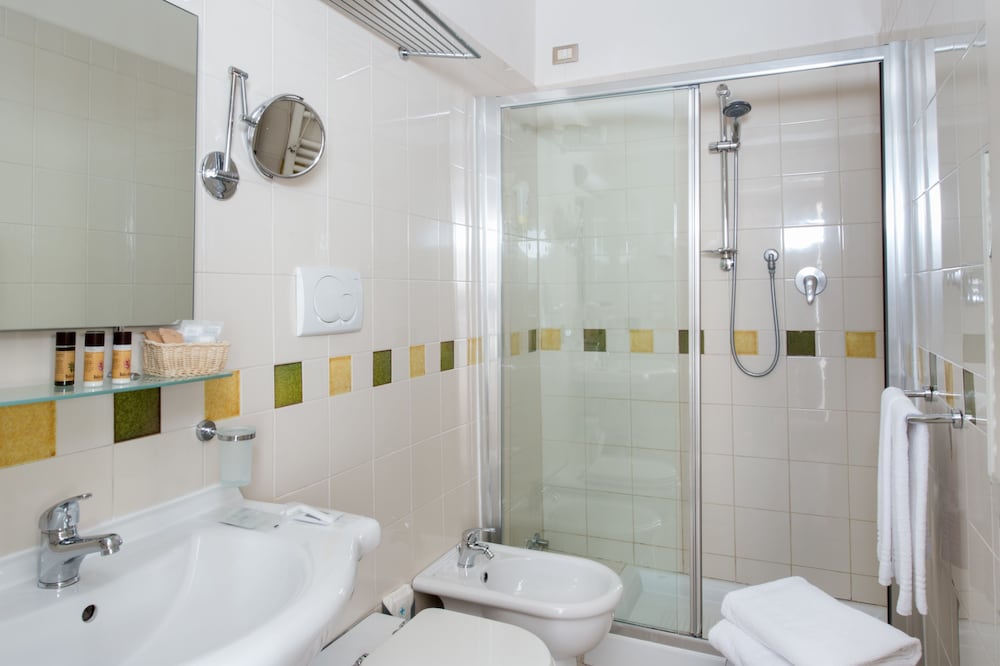 Family Triple Room, Non Smoking photo 3