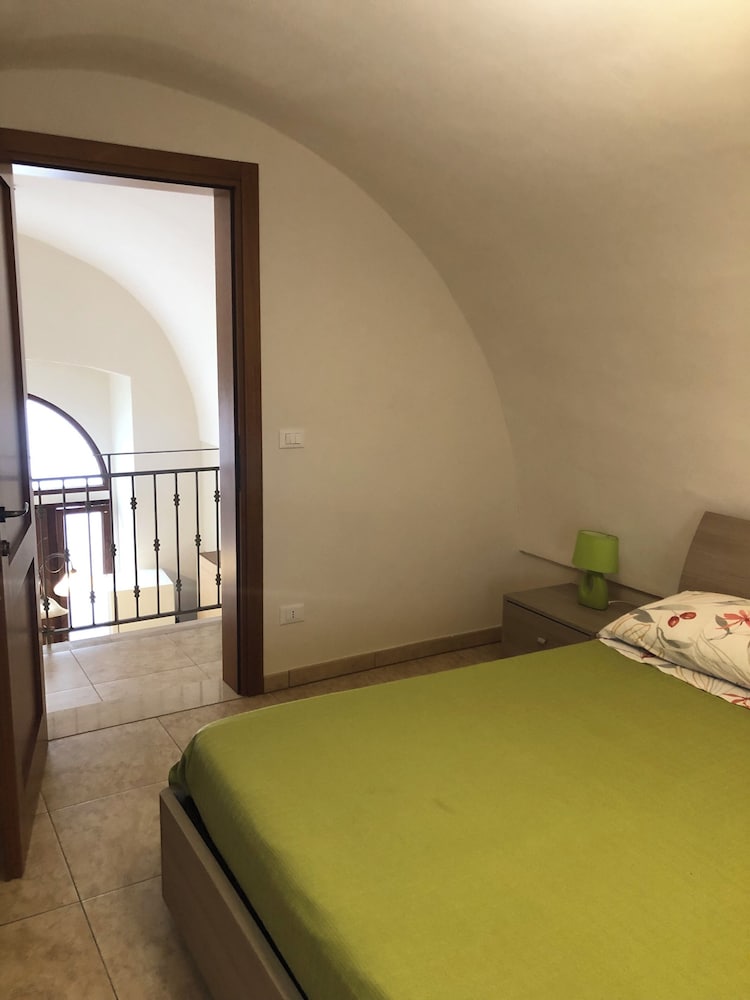 Basic Double Or Twin Room, City View