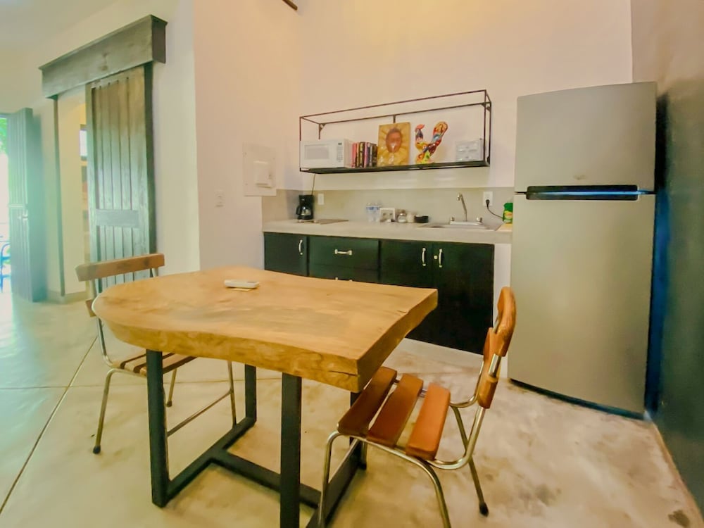 Loft Style Apartment 2 photo 2