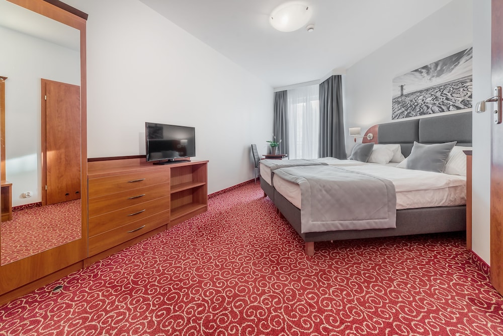 Standard Double or Twin Room photo 2