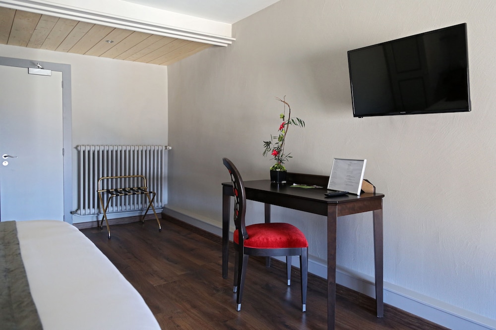Superior Double Room, City View photo 3