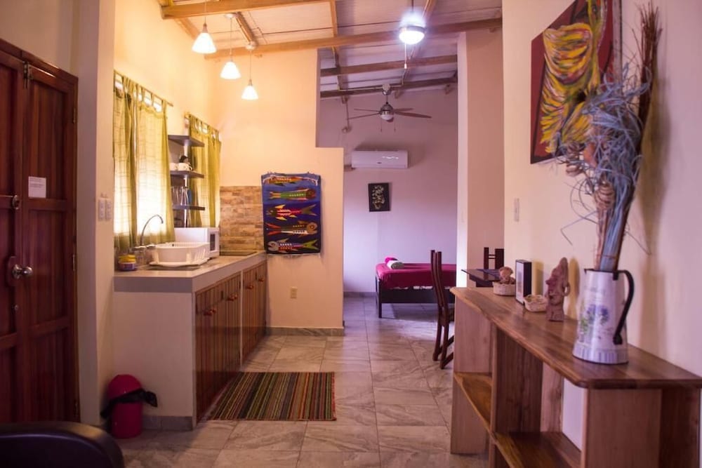 Suite, 2 Bedrooms, Accessible, Kitchen