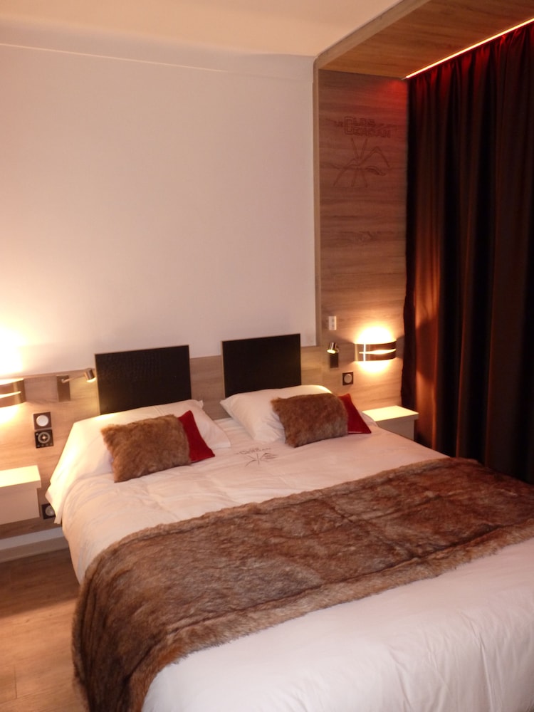 Quadruple Room - Photo 1