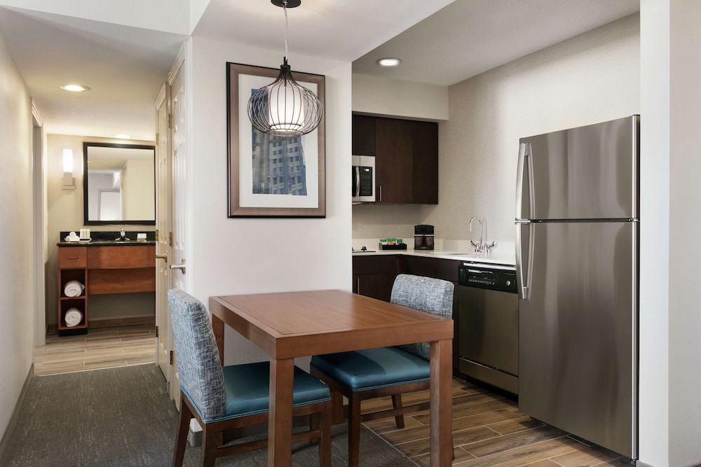 Suite, Accessible, Non Smoking - Photo 6