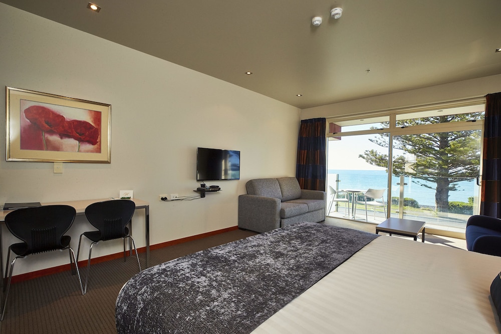 Premium Studio Room (5 Star) - Photo 2