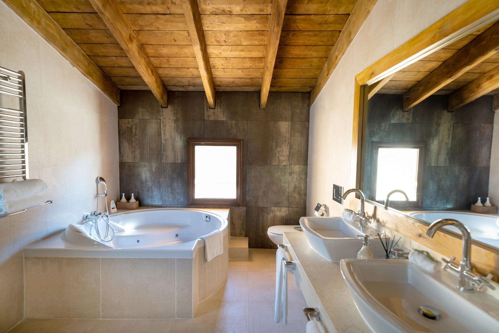 Royal Suite with Private Pool (3AD) photo 3