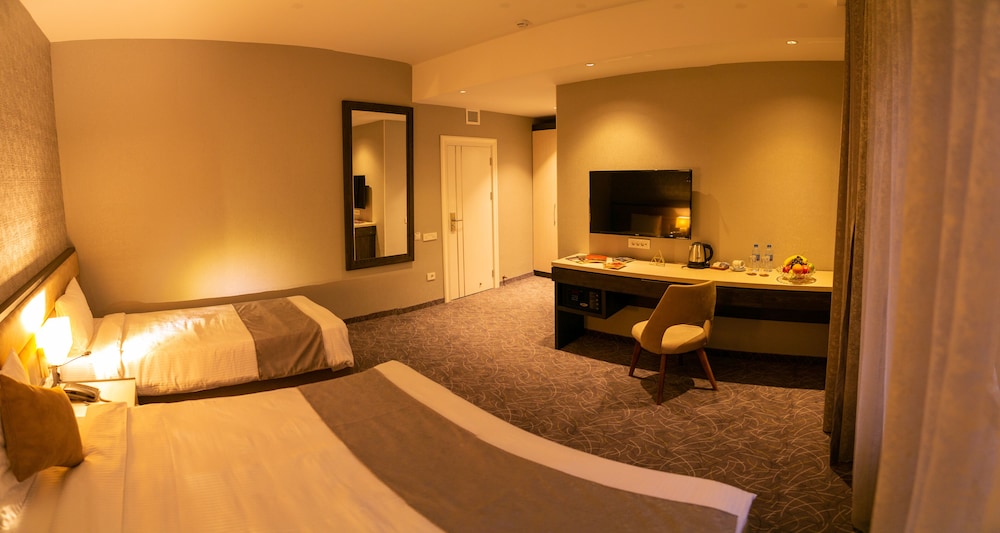 Standard Triple Room - Photo 1