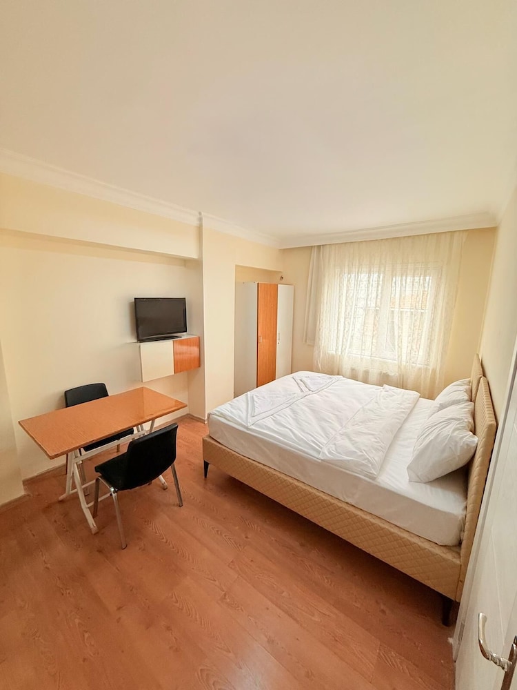 Economy Double Room photo 1