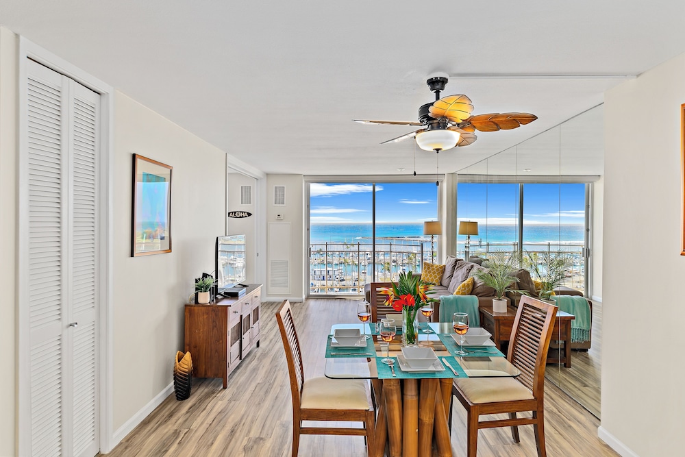 Ocean View 1BR at Ilikai Marina: Apartment, 1 Bedroom, Ocean View (Ilikai Marina (0124)) photo