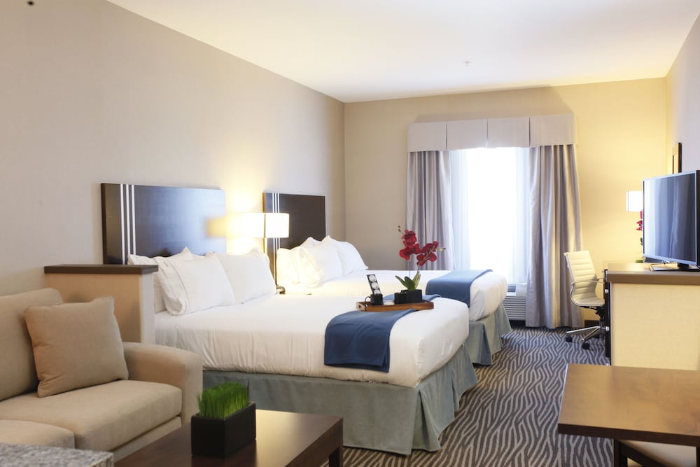 Standard Room, Multiple Beds photo 3