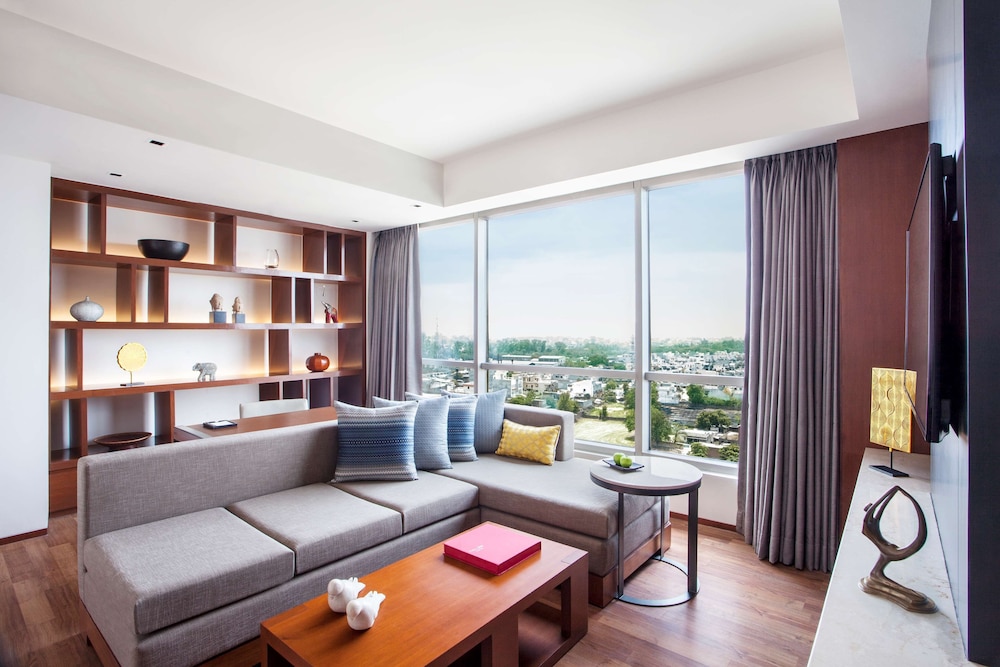 Regency, Suite - Photo 3