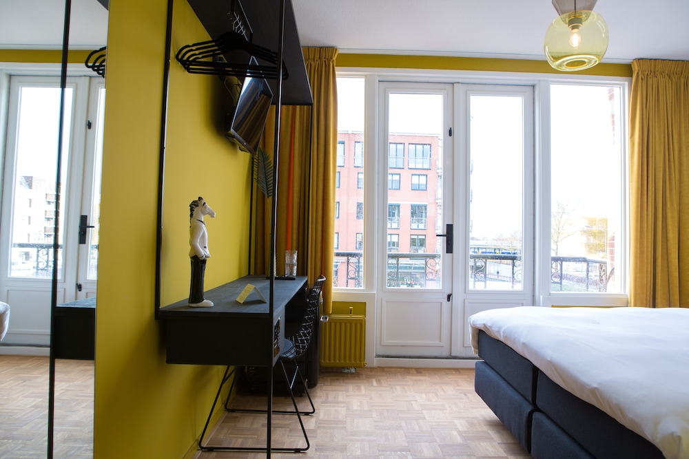 Deluxe Room, Balcony photo 2