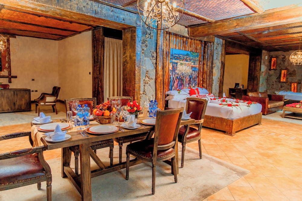 Presidential Room