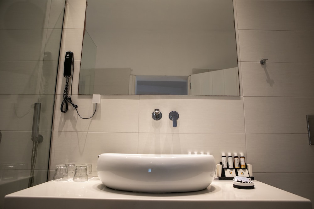 Deluxe Double or Twin Room, Garden View - Photo 4