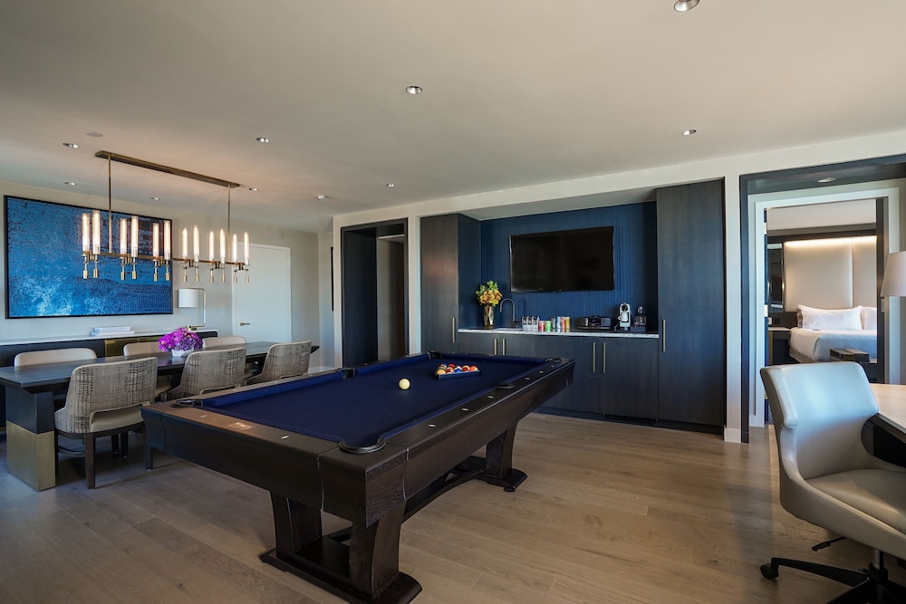 Suite, 1 King Bed (Anchor)