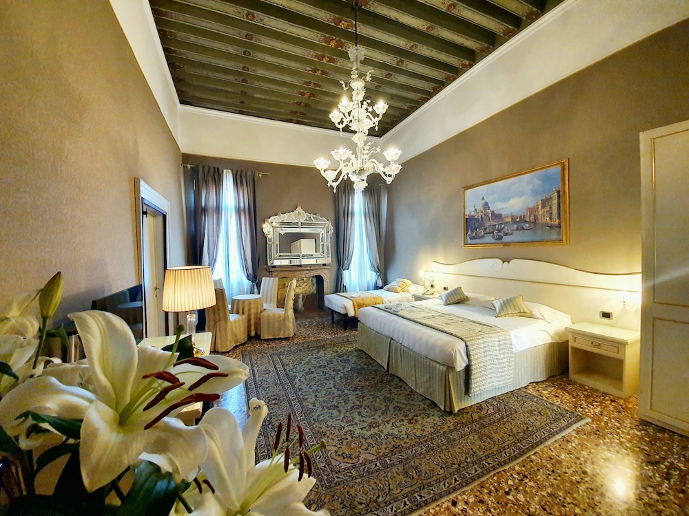 Superior Quadruple Room photo 1