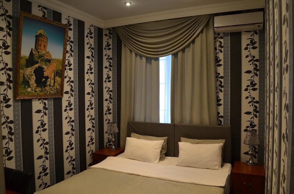 Luxury Studio