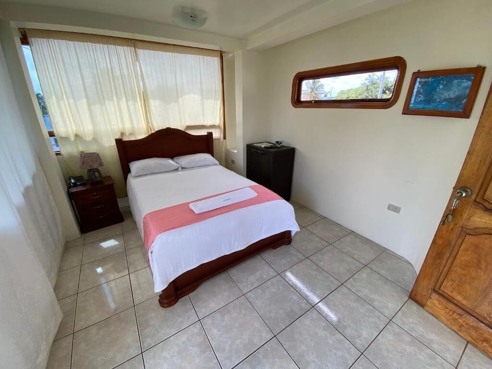 Basic Double Room Single Use photo 2