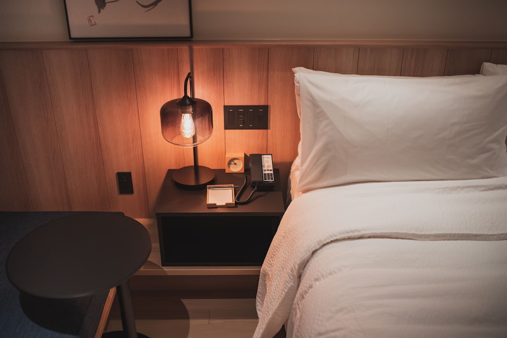 Standard Room, 1 King Bed - Photo 3