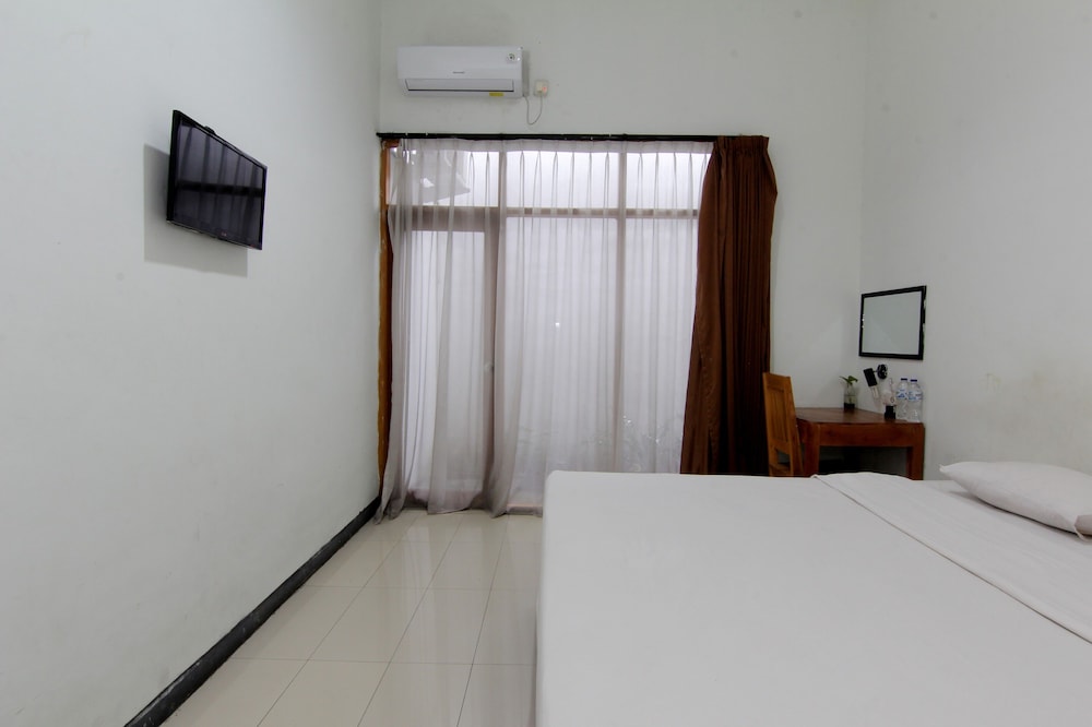 Standard Room - Photo 11