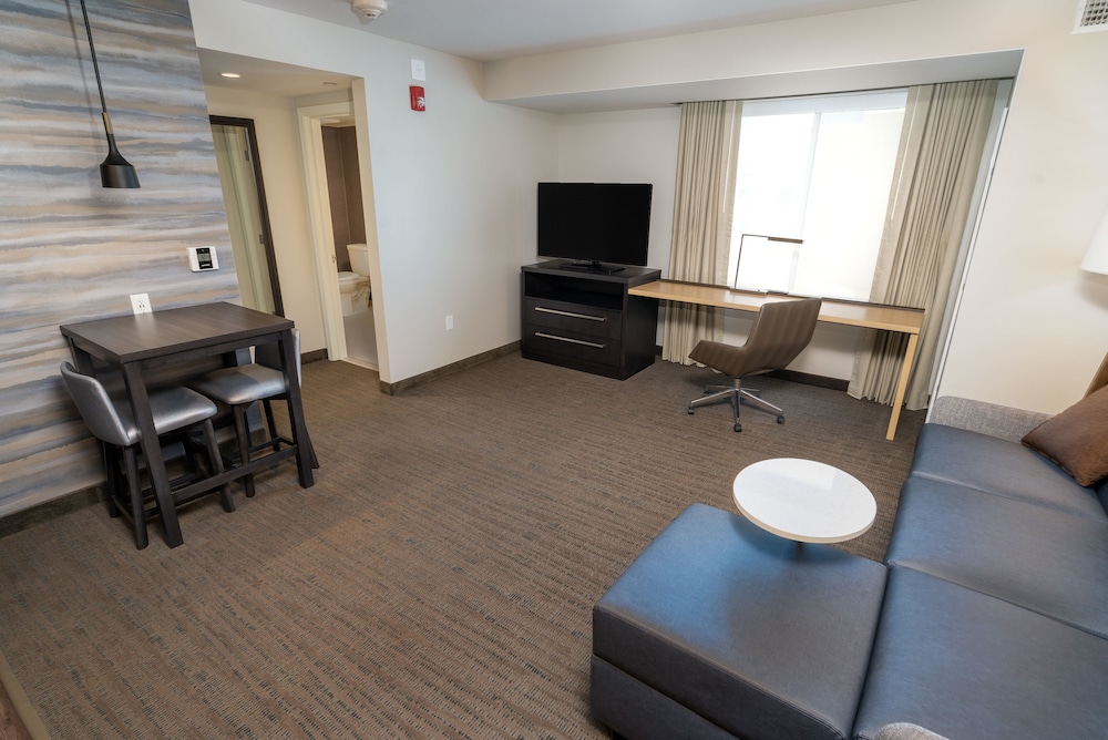 Suite, Multiple Beds - Photo 16
