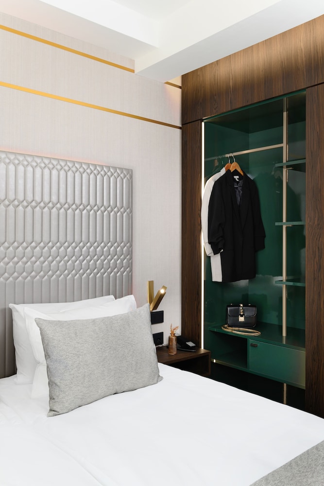 Superior Room - Photo 8