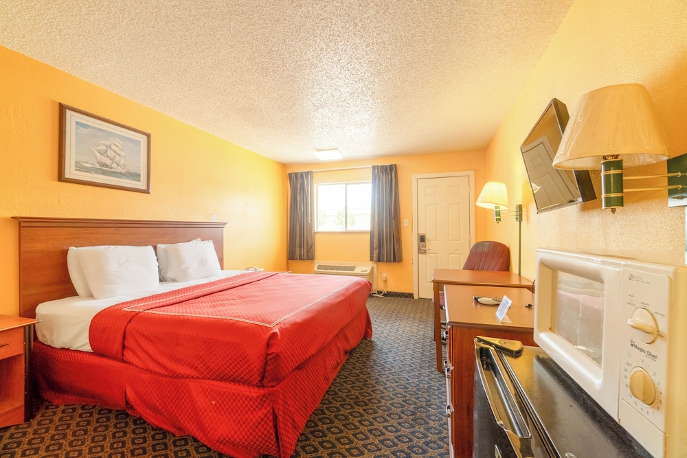 Room, 1 King Bed, Non Smoking